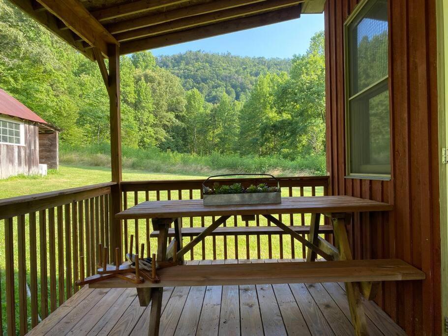 Secluded Cabin On Red Haven Farm Irvine المظهر الخارجي الصورة